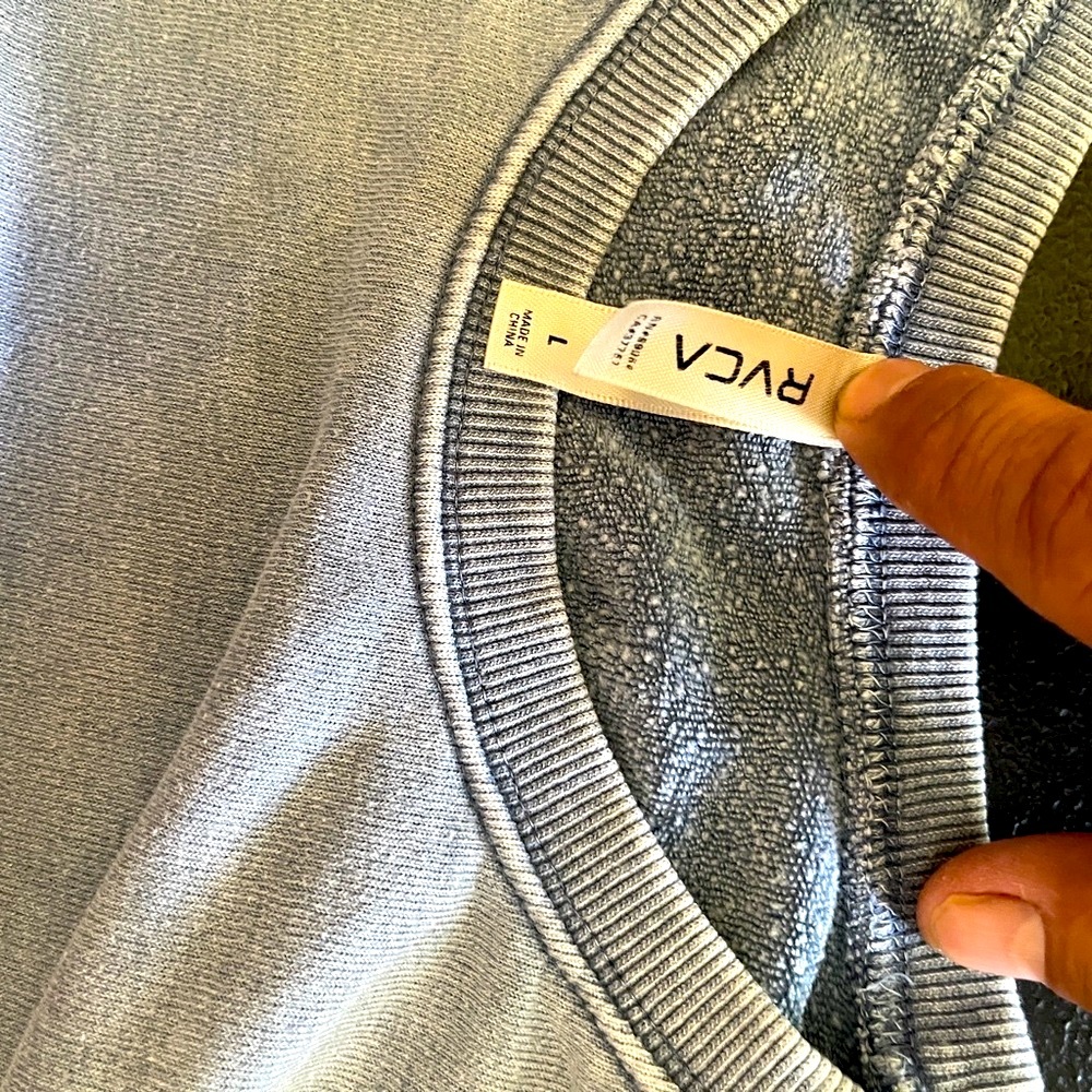 RVCA Sweatshirt Long Sleeve Pullover Crew Neck Faded Blue Jean Color Size L - Picture 5 of 5